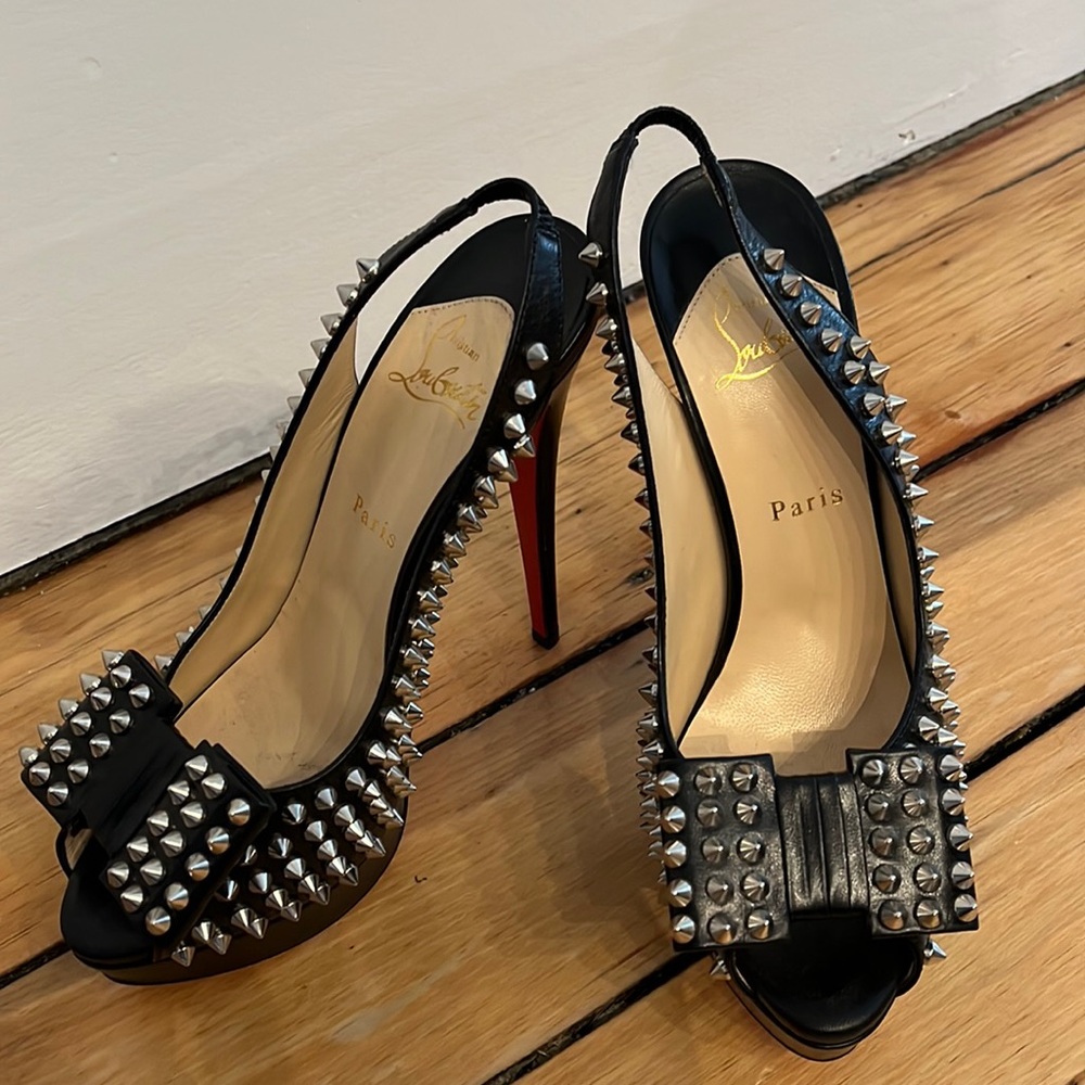 Loubitan size 39